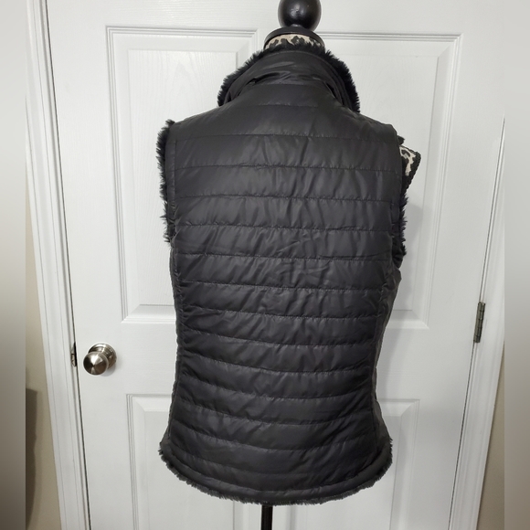 Nicole Miller Original Reversible Faux Fur Puffer Vest - Picture 6 of 16